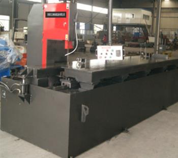 優(yōu)質立式帶鋸床，找金鋒鋸業(yè)