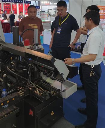 金鋒鋸業(yè)臨沂展會(huì)風(fēng)貌